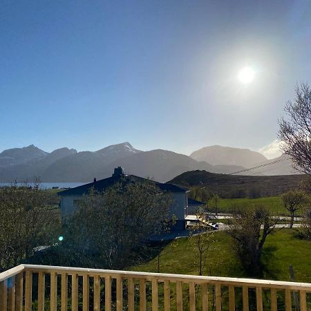 Villa Med Jacuzzi Og Nydelig Utsikt Gravdal  Exteriör bild