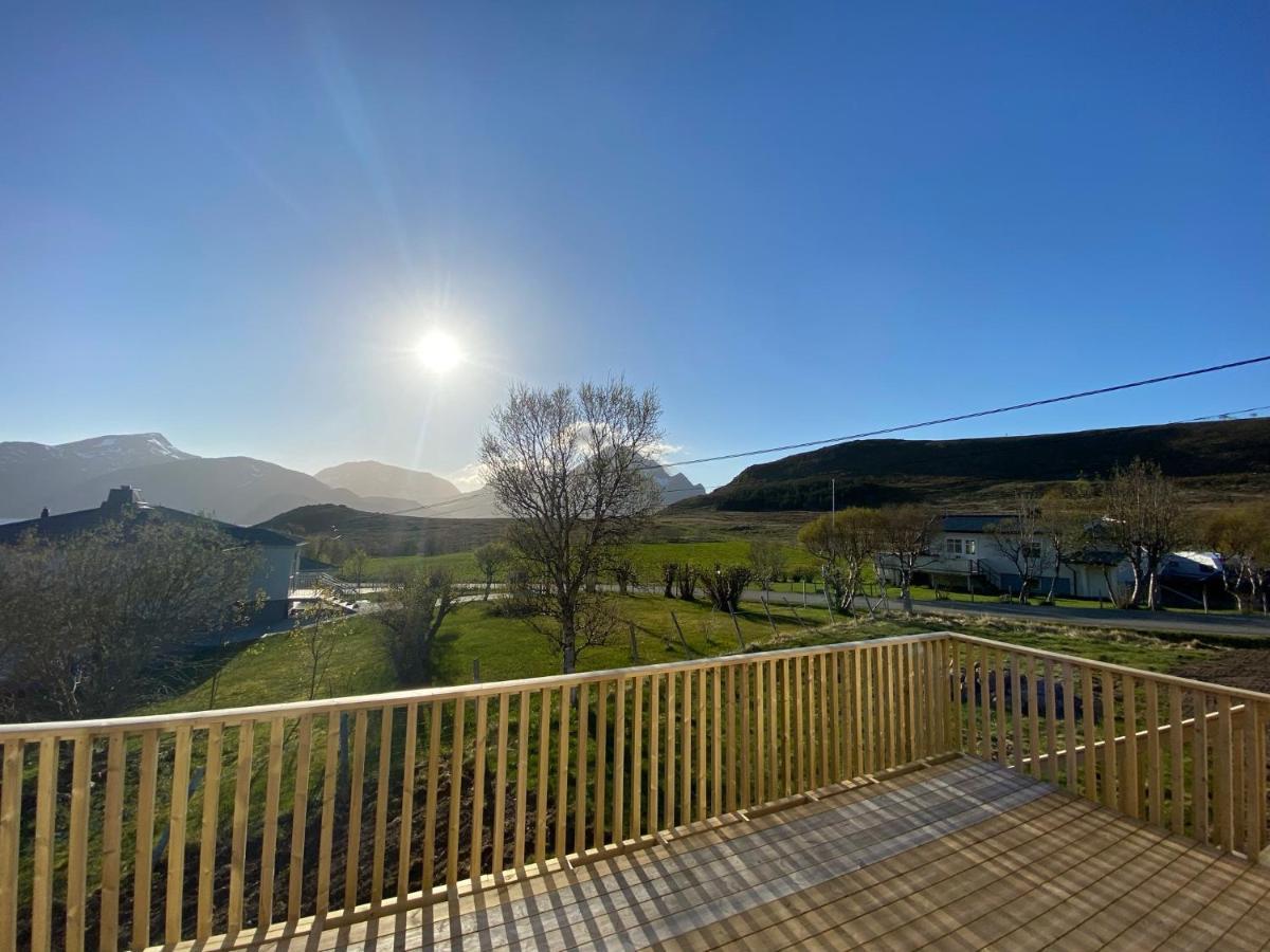 Villa Med Jacuzzi Og Nydelig Utsikt Gravdal  Exteriör bild