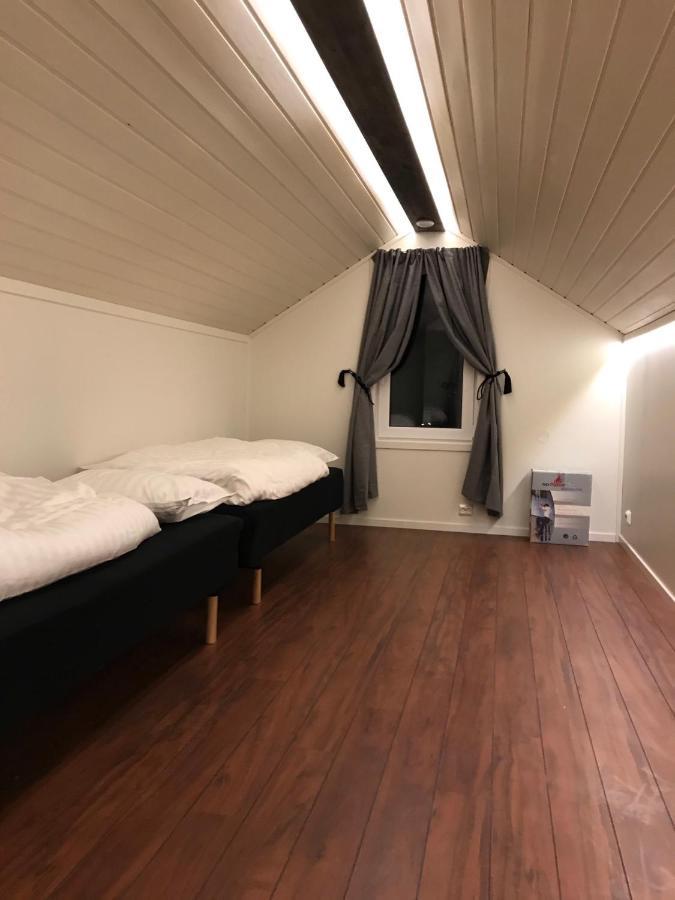 Villa Med Jacuzzi Og Nydelig Utsikt Gravdal  Exteriör bild