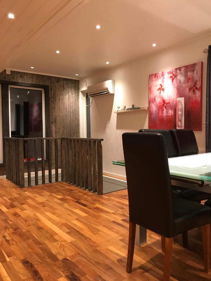 Villa Med Jacuzzi Og Nydelig Utsikt Gravdal  Exteriör bild